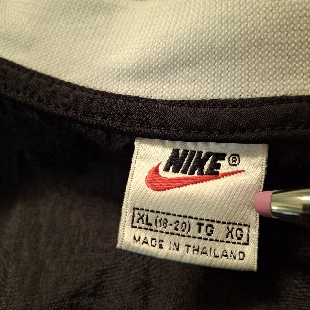 Vintage Nike Black Nylon Long Sleeve Pullover Windbreaker Top   Unisex Size XL - Picture 10 of 16